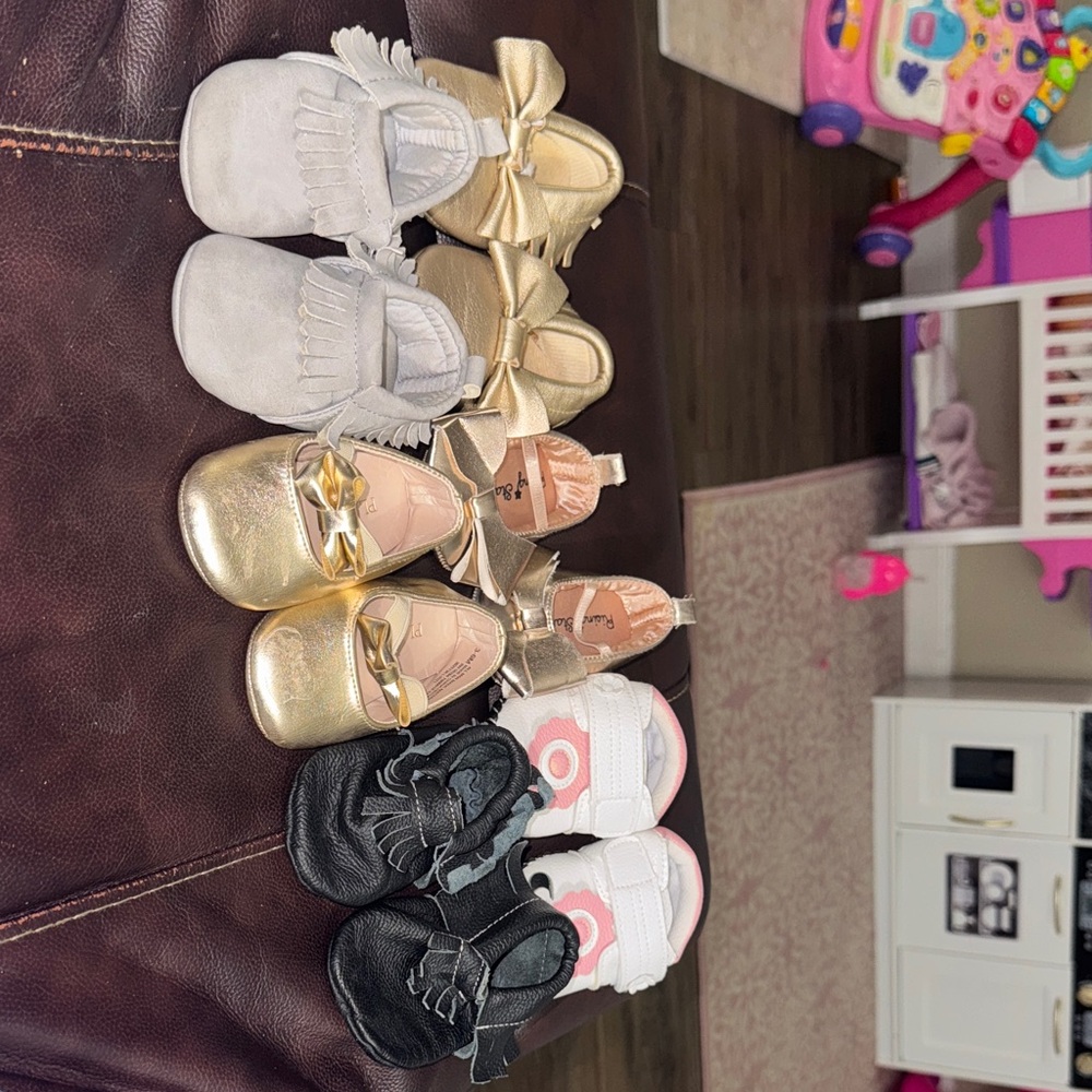 6 Chic Moccasins for Kids - Gold, Silver, Black, White